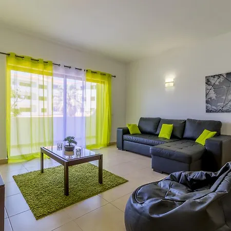 T2 Areias Apartment *
